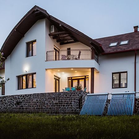 Thuild - Your World Of Leisure Targu-Mures Bagian luar foto