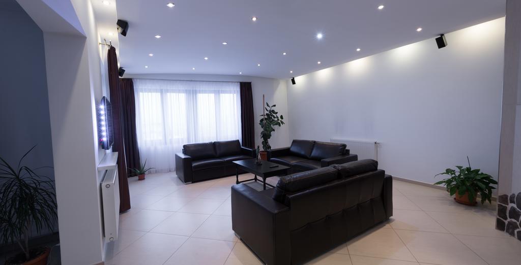 Thuild - Your World Of Leisure Targu-Mures Bagian luar foto