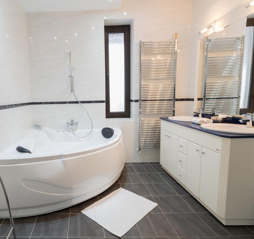Thuild - Your World Of Leisure Targu-Mures Bagian luar foto