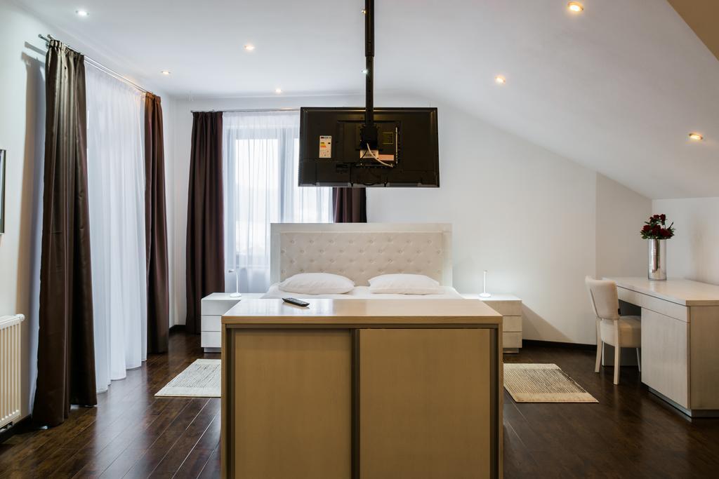 Thuild - Your World Of Leisure Targu-Mures Bagian luar foto