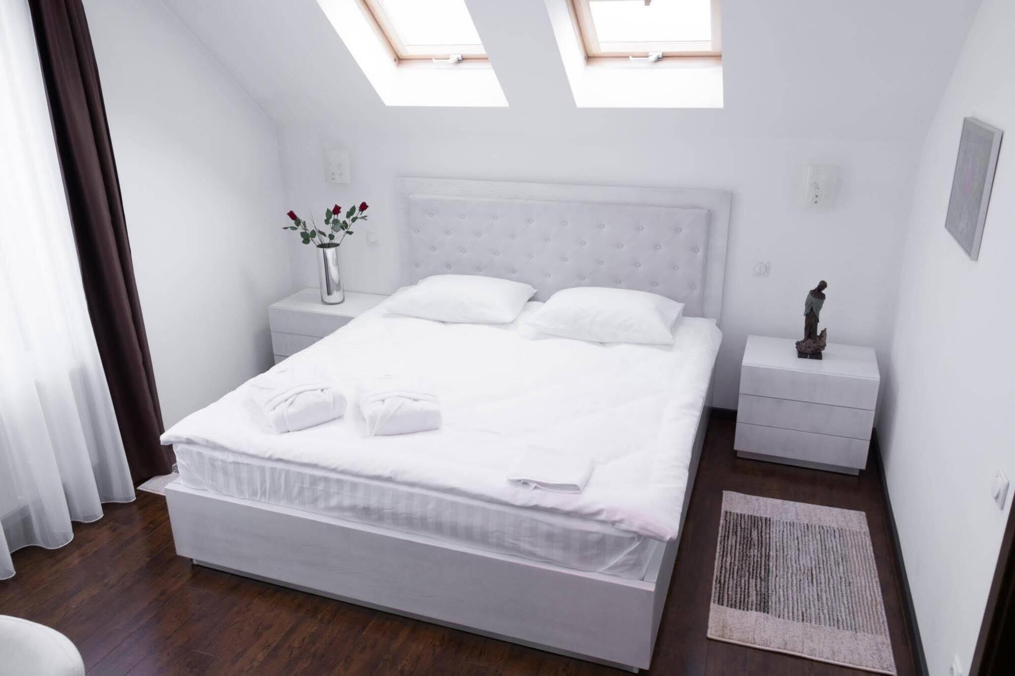 Thuild - Your World Of Leisure Targu-Mures Bagian luar foto
