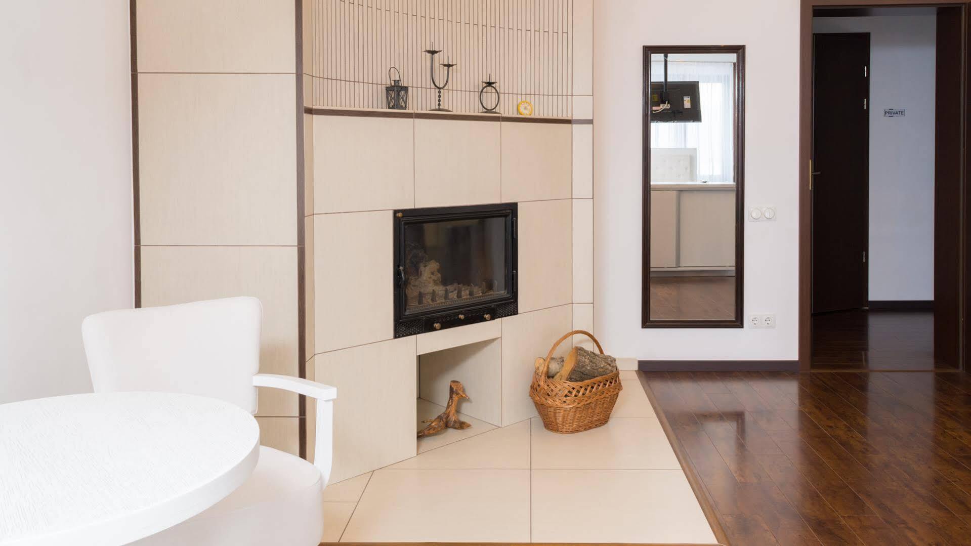 Thuild - Your World Of Leisure Targu-Mures Bagian luar foto
